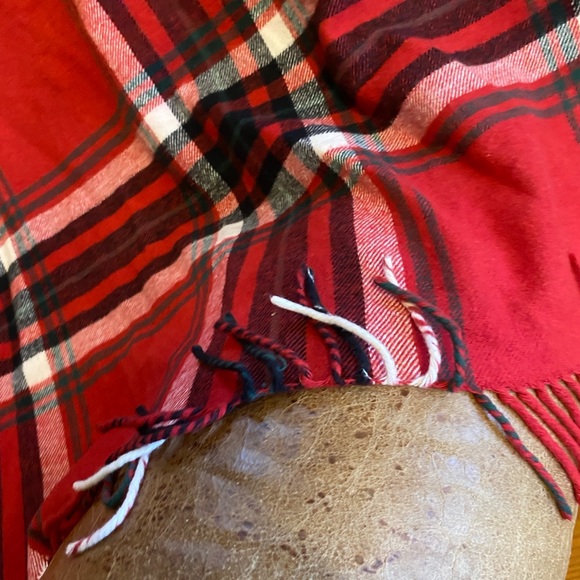 Tessilechiti Red Plaid Blanket - Picture 5 of 9